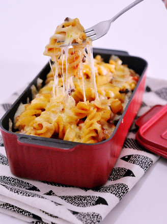 Cheese Baked Tomato Beef Pasta