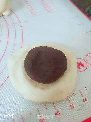 Light Cream Bean Paste Buns recipe