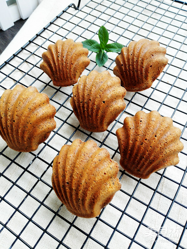 Black Tea Lemon Fragrant Madeleine recipe