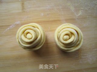 Corn Rose Buns recipe