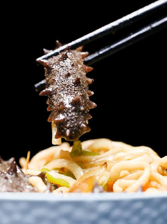 Fried Noodles with Sea Cucumber recipe