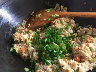 Scallion Fried Rice with Egg recipe