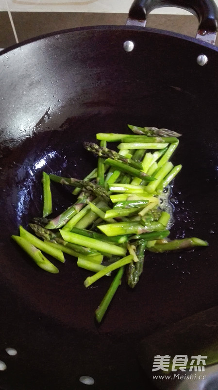 Stir-fried Shrimp with Asparagus recipe