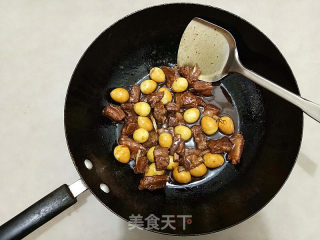 Braised Pork Ribs with Quail Eggs recipe