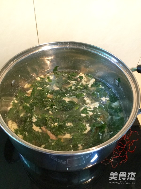 Wolfberry Leaf Fish Head Soup recipe