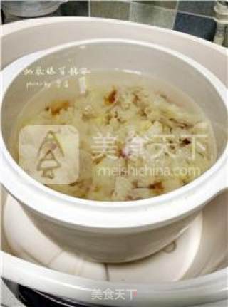 【winter Skin】peach Gum and Tremella Sweet Soup recipe