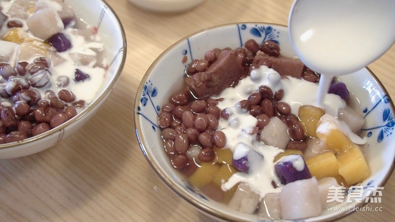 Video: Coconut Milk Taro Balls recipe