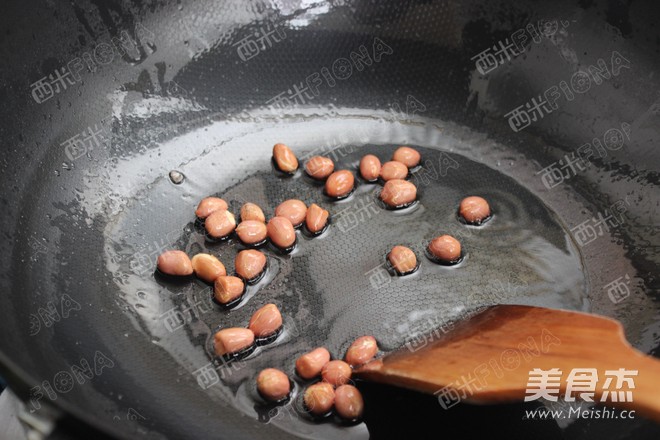 Stir-fried Mustard Greens recipe