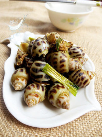 Baked Snails with Ginger, Onion and Garlic recipe