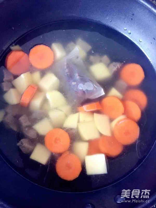 Beef Potato Carrot Soup recipe