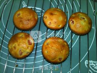 #aca烤明星大赛# Low-oil Cherry Muffins recipe