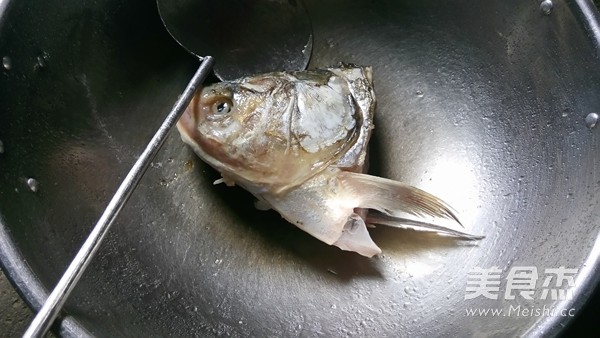 Fish Head Stewed Tofu recipe