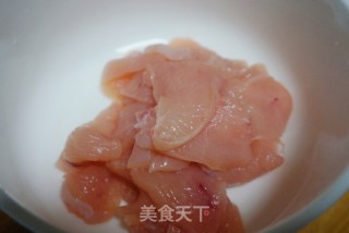 Stir-fried Chicken with Lettuce recipe