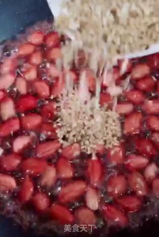 Stir-fried Peanuts in Syrup recipe