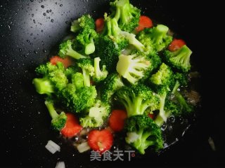 Vegetarian Stir-fried Broccoli recipe