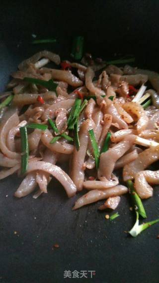 Stir-fried Konjac with Chopped Pepper and Laba Beans recipe