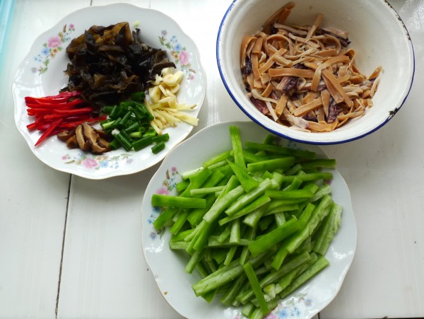 Snake Gourd Fried Squid recipe