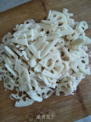 Stir Fried Fungus with Lotus Root recipe
