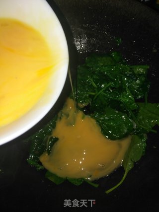 Scrambled Eggs with Spinach recipe