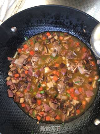 Braised Rice with Pork Ribs and Wax Intestines recipe