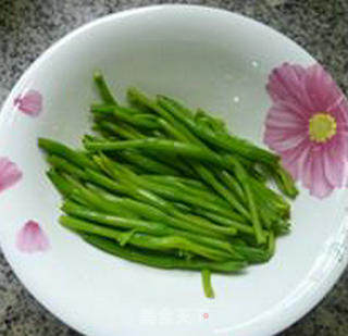 Daylily Mixed with Pig Ears recipe