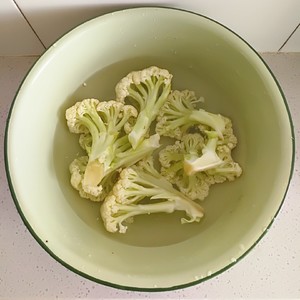 Stir-fried Cauliflower with Tomatoes (summer Appetizer) recipe