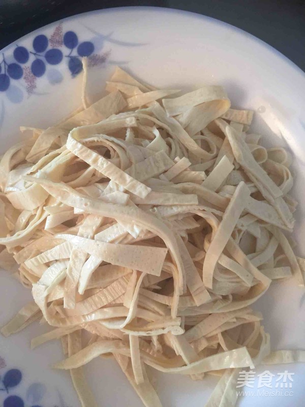 Soy Bean Curd Mixed with Thai Hollow Powder recipe