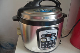 Simple Delicacy-black Rice Ball recipe