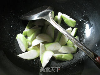 Stir-fried Long Melon with Shrimp recipe