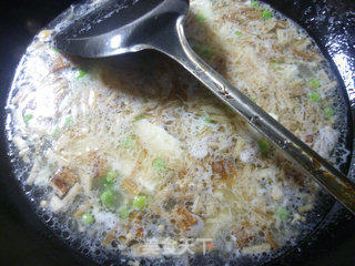 Tofu Soup with Green Peas and Enoki Mushroom recipe