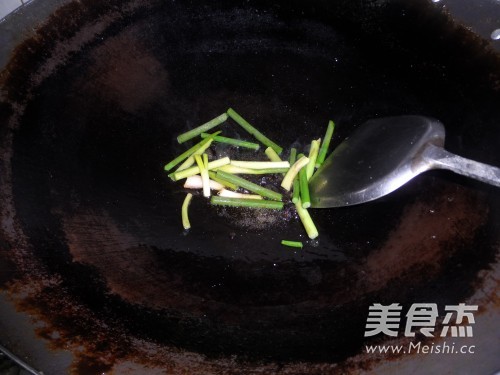 Stir-fried Flower Beetle with Tempeh recipe