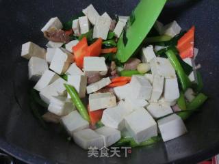 Braised Hakka Tofu with Garlic Sprouts recipe