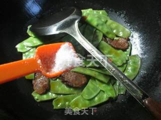 Stir-fried Lentils with Spicy Sausage recipe