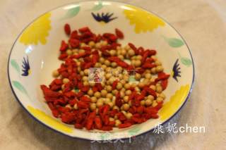 Jujube Soy Milk with Wolfberry recipe
