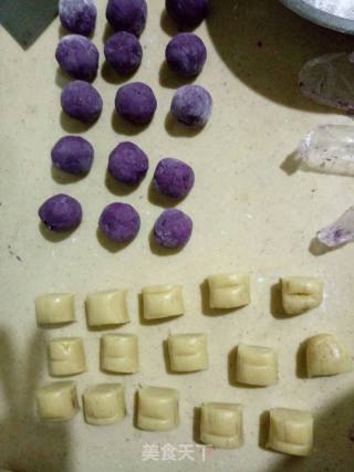 Purple Sweet Potato, Purple Rice and Red Bean Mooncakes recipe