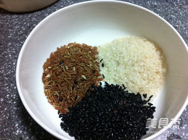 Three Rice Yam and Wolfberry Porridge recipe