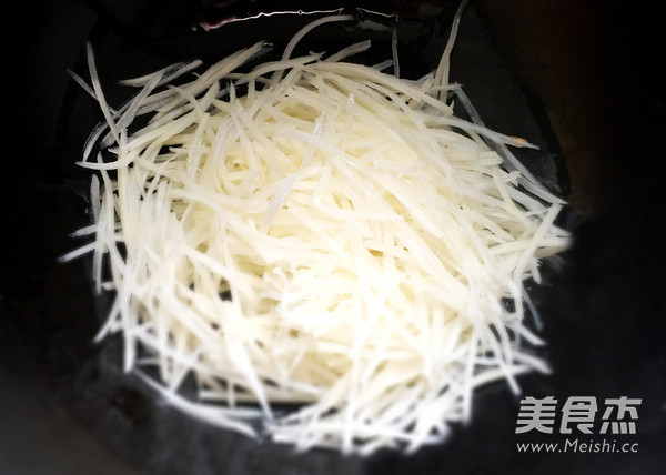 Vinegar Shredded Potatoes recipe