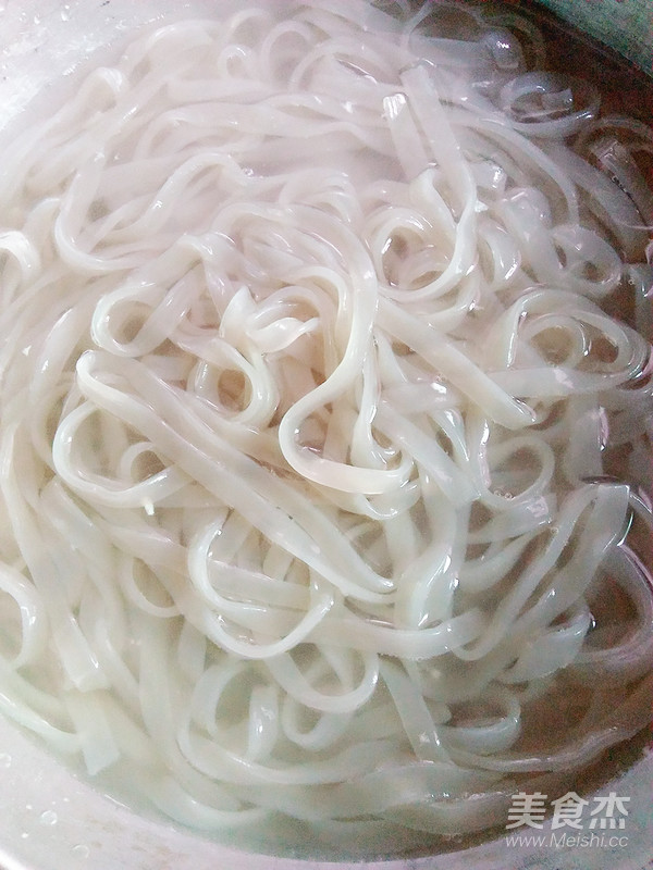 Fried Noodles with Minced Pork recipe