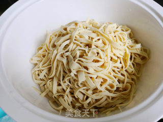 #凉饭菜# Tofu Skin with Scallion Oil recipe