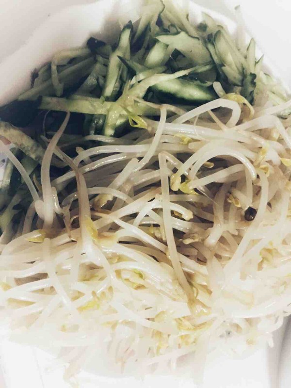 Refreshing Cold Noodles recipe