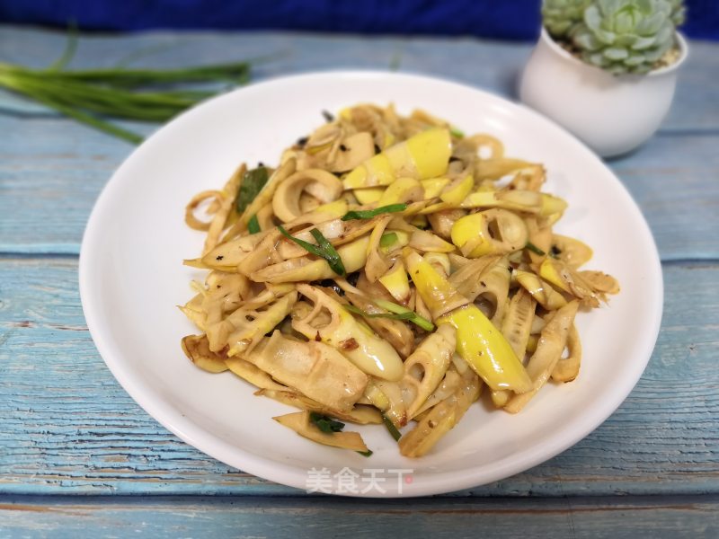 Stir-fried Winter Bamboo Shoots recipe