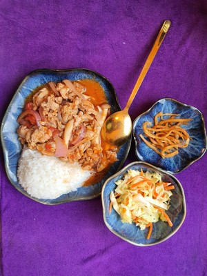 "yesterday's Food" Stewed Chicken Legs with Tomatoes recipe