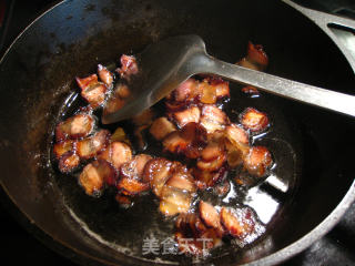 Cured Meat--baked Pork Stir-fried Double Flower recipe