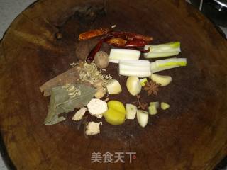 Braised Pork Intestine Ear Strips recipe