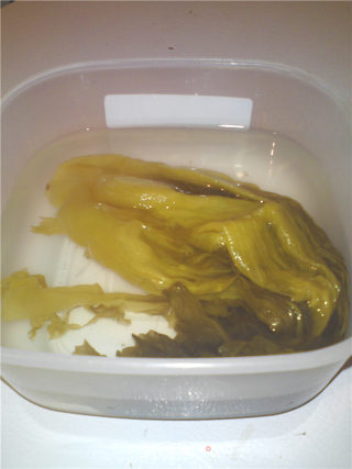 An Alternative Way to Eat Sauerkraut--stir-fried Green Pepper with Sauerkraut recipe