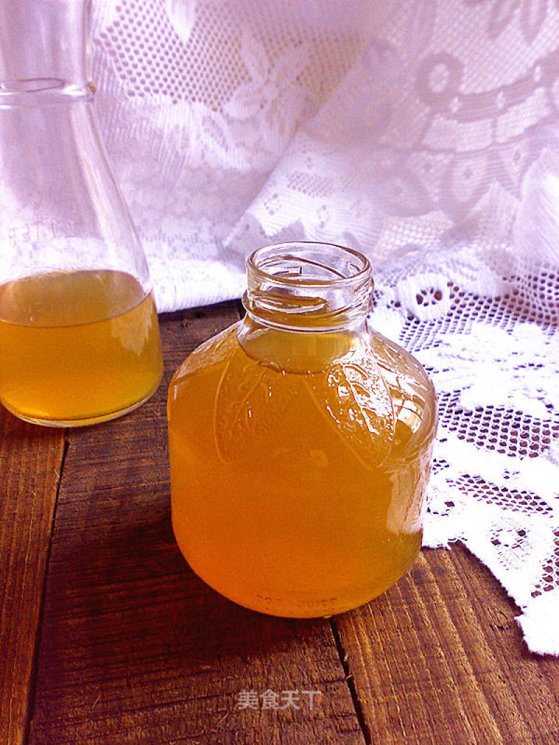 Chrysanthemum Ginger Honey Tea recipe