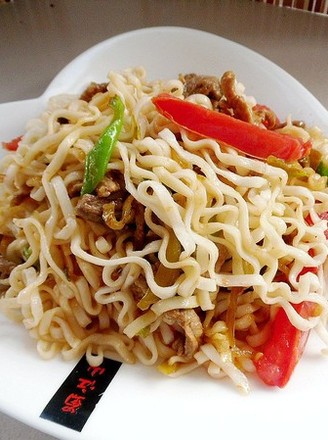 Fried Noodles with Seasonal Vegetables