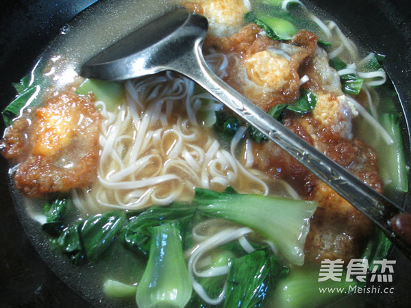 Quail Egg Green Vegetable Noodle Soup recipe
