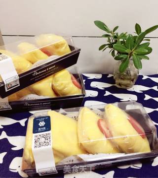 #四session Baking Contest and It's Love to Eat Festival#strawberry/mango Fruit Pancake Crepes recipe