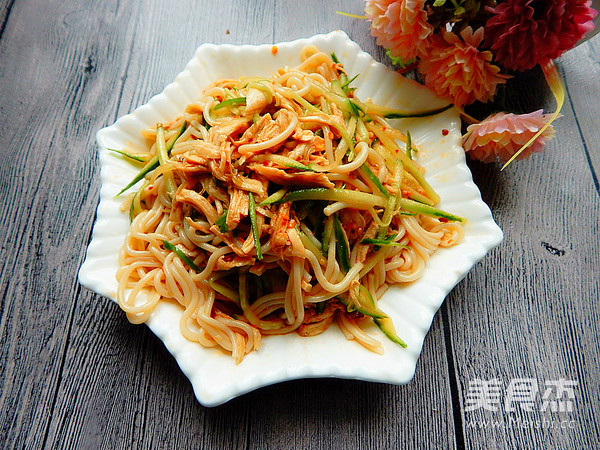 Cold Noodles with Cucumber and Chicken recipe